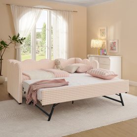 Cozy Gingham Daybed with Trundle