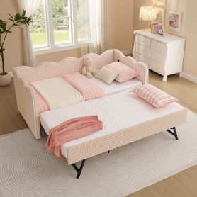 Cozy Gingham Daybed with Trundle