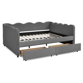 Queen Size Cozy Gingham Daybed