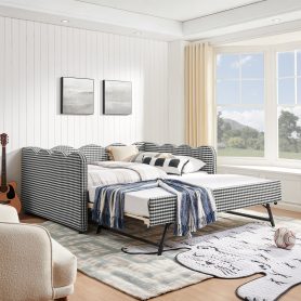 Full Size Cozy Gingham Daybed with Twin Size Trundle