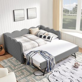 Full Size Cozy Gingham Daybed with Twin Size Trundle