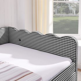 Queen Size Cozy Gingham Daybed