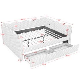 Queen Size Cozy Gingham Daybed