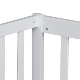 Queen Size Floor Fence Bed with Central Entrance
