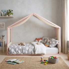 Twin Size Canopy Bed With Breathable Gauze Canopy