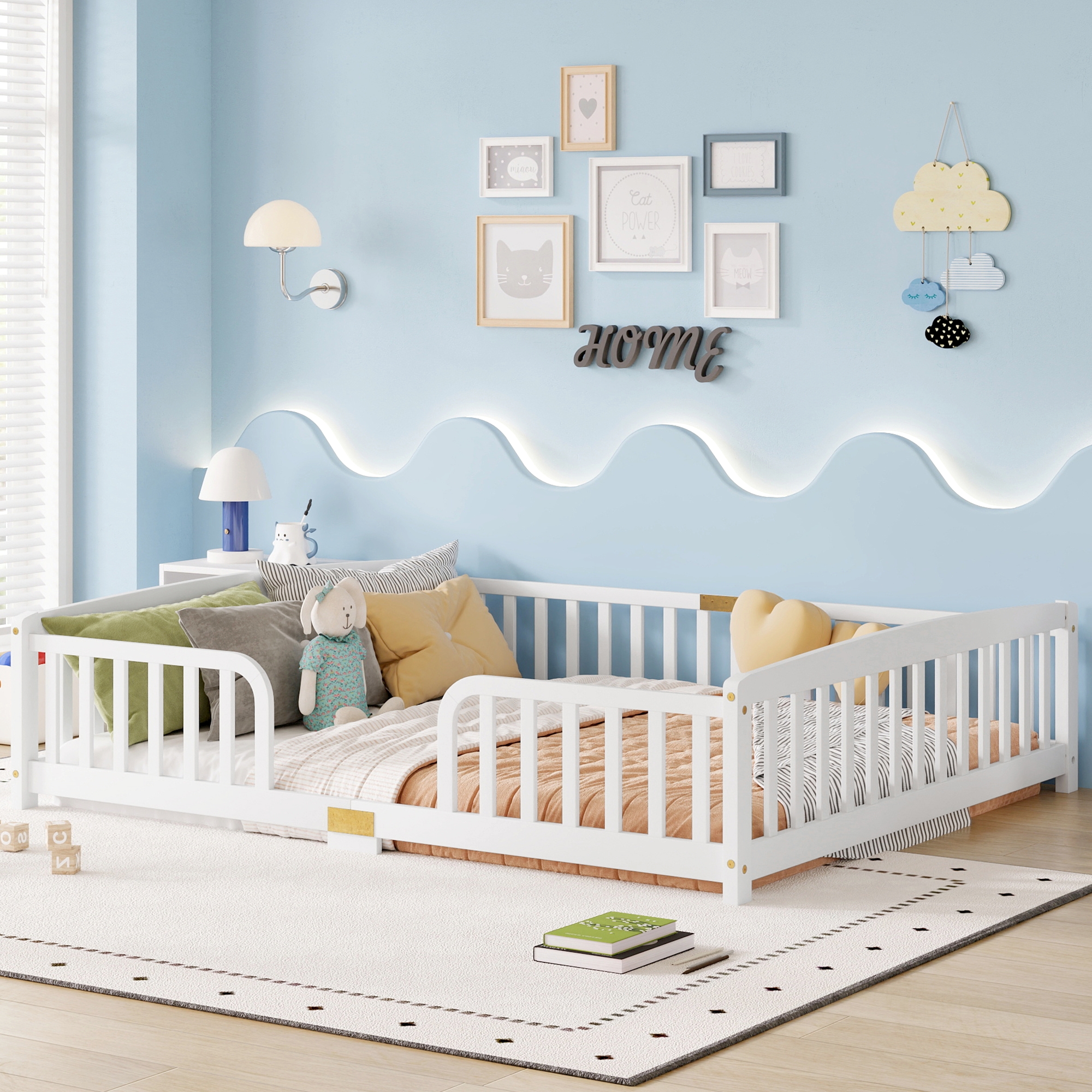 Queen Size Floor Fence Bed with Central Entrance