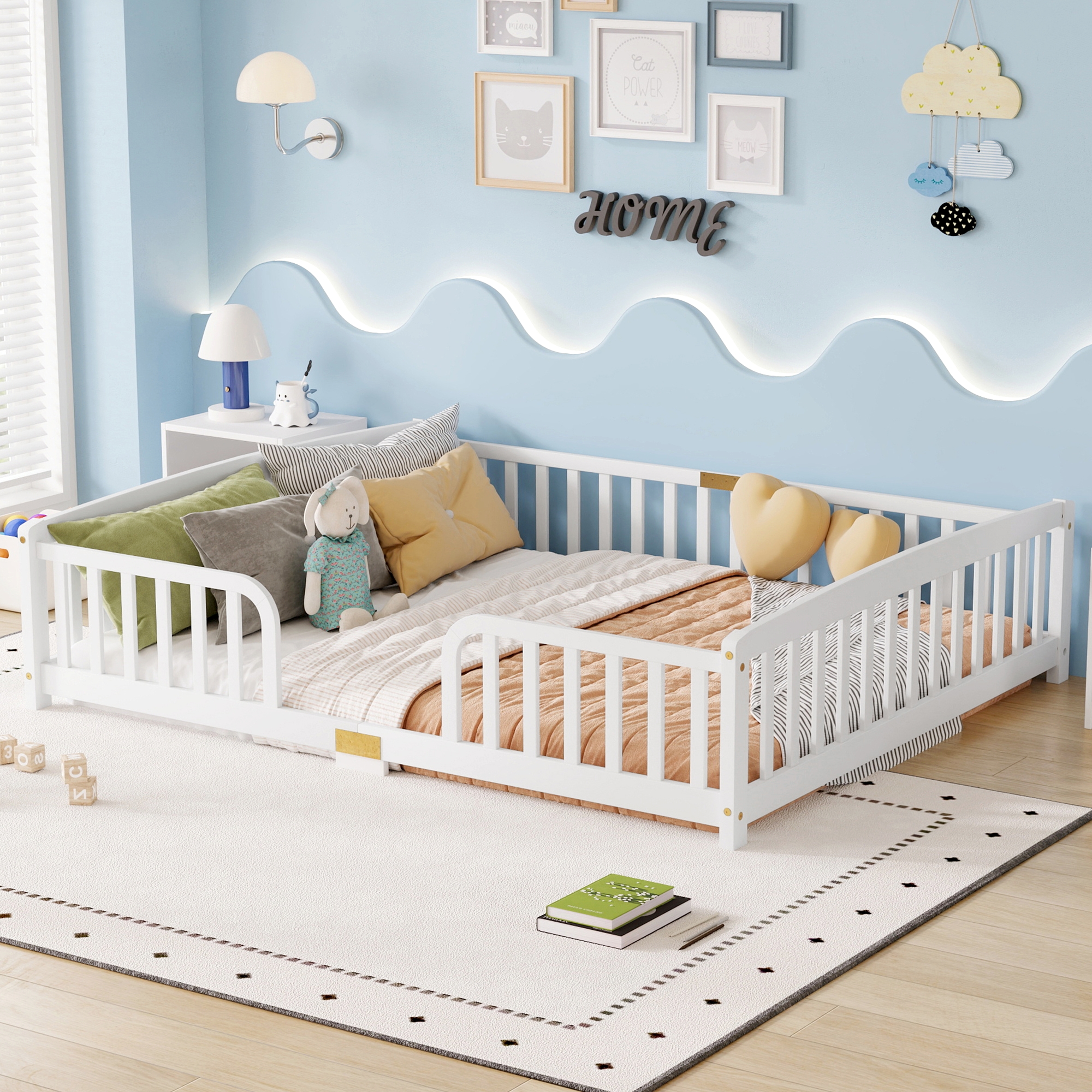 Queen Size Floor Fence Bed with Central Entrance